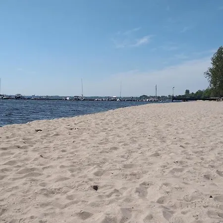 度假居 Quiet Summer By The Bay 斯瓦热沃